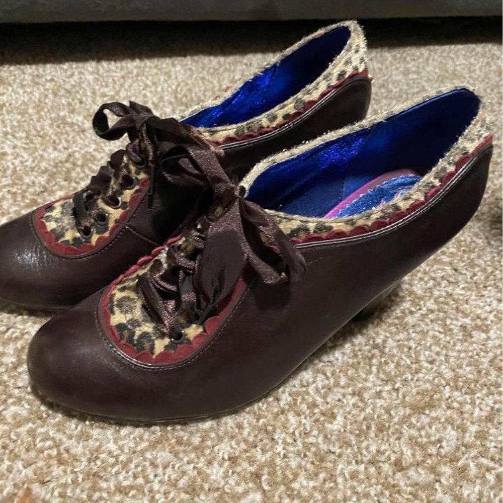 Poetic License British Oxford Pumps